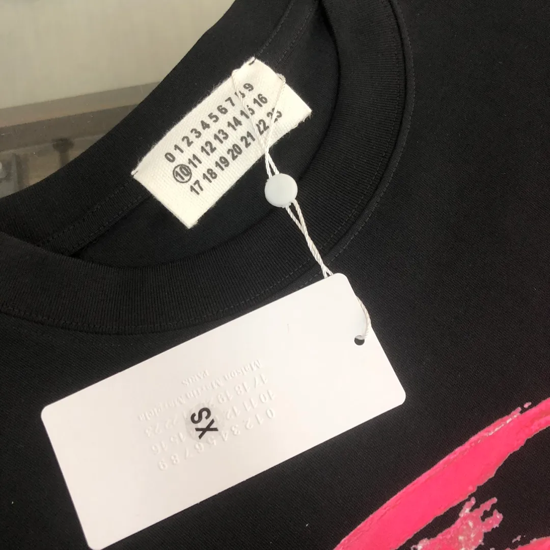💰P85💥 MM 6 New Arrival T ！Premium ， ！ ！ ！ ！ ！ Breathable ！ ， . . ： White Black Sizes：M-3XL